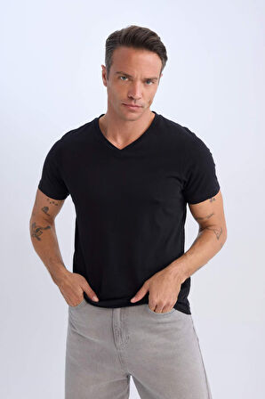 DeFacto New Regular Fit V Yaka Basic Düz Kısa Kollu Tişört D7938AX25SPBK81