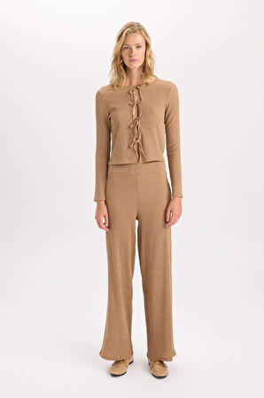 DeFacto Wide Leg Geniş Bol Paça Esnek Belli Basic Düz Bürümcük Pantolon D6300AX24AUBG138