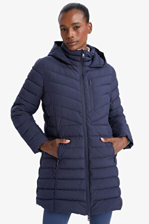 DeFactoFit Su İtici Regular Fit Kapüşonlu Şişme Parka Mont