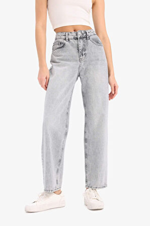 Straight Fit Yüksek Bel Kısa Paça Jean Yıkamalı Pantolon