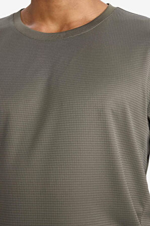 DeFactoFit Slim Fit Dar Kesim Bisiklet Yaka Çabuk Kuruyan Nefes Alabilen Esnek Kumaş Baskılı Sporcu Kısa Kollu Tişört
