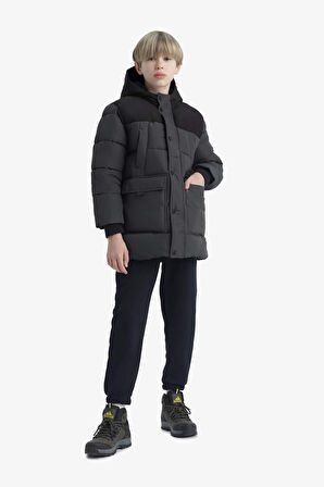 Erkek Çocuk Su Geçirmez Kapüşonlu Polar Astarlı Parka
