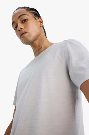 DeFactoFit Slim Fit Dar Kesim Bisiklet Yaka Sporcu Kısa Kollu Tişört