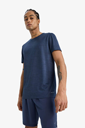 DeFactoFit Slim Fit Dar Kesim Bisiklet Yaka Sporcu Kısa Kollu Tişört