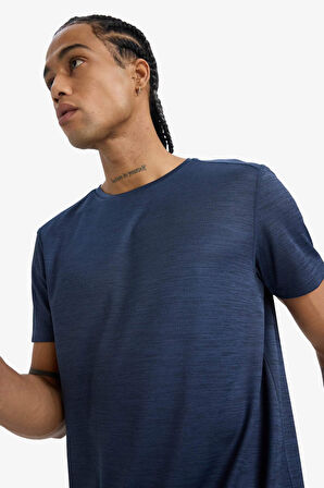 DeFactoFit Slim Fit Dar Kesim Bisiklet Yaka Sporcu Kısa Kollu Tişört