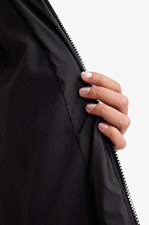 Su Geçirmez Regular Fit Kapüşonlu Fermuarlık Uzun Mont