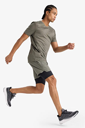 DeFactoFit Slim Fit Dar Kesim Sporcu İçi Taytlı Dokuma Şort