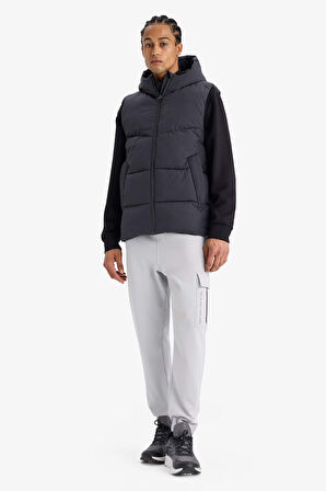 DeFactoFit Regular Fit Kapüşonlu Su Geçirmez Fermuarlı Şişme Yelek