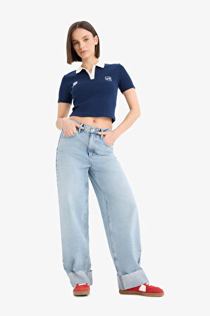 DeFacto Coool Fitted Polo Yaka Baskılı Ribana Kısa Kollu Tişört E7838AX25SMNV248