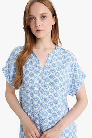 Regular Fit Apaş Yaka Desenli Kısa Kollu Gömlek