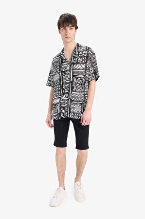 DeFacto Regular Fit Apaş Yaka Desenli Yazlık Kısa Kollu Gömlek E2314AX25SMBK81