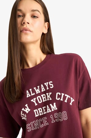 Defacto E9741AXBR98 Bordo Oversize Geniş Kalıp Bisiklet Yaka Baskılı Kısa Kollu Tişört