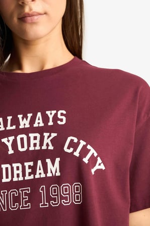 Defacto E9741AXBR98 Bordo Oversize Geniş Kalıp Bisiklet Yaka Baskılı Kısa Kollu Tişört
