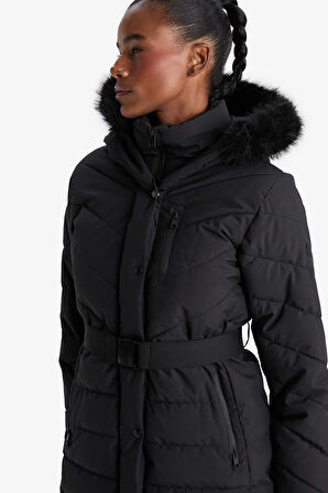 DeFactoFit Su İtici Regular Fit Kapüşonlu Parka Mont