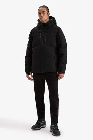 DeFacto Su İtici Rüzgar Geçirmez Slim Fit Kapüşonlu Fermuarlı Cepli Kışlık Mont A3519AX25WNBK81