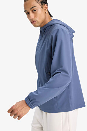 DeFactoFit Su İtici Regular Fit Kapüşonlu Fermuarlı Yağmurluk