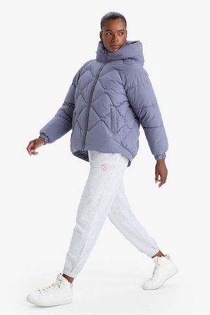 Su İtici Oversize Fit Geniş Kalıp Kapüşonlu Fermuarlı Cepli Şişme Mont
