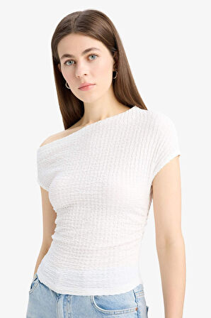 Slim Fit Dar Kesim Tek Omuzlu Bürümcük Kısa Kollu Tişört