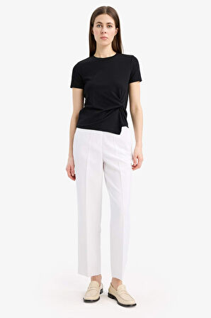 DeFacto Slim Fit Dar Kesim Bisiklet Yaka Ribana Kısa Kollu Tişört F0366AX25SPBK81