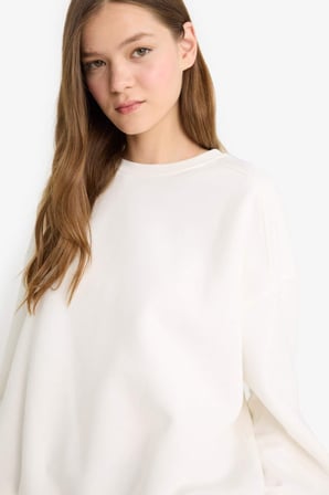 Oversize Geniş Kalıp Bisiklet Yaka Basic Düz Sweatshirt