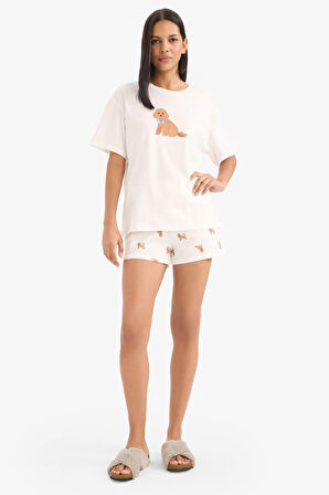 DeFacto Pijama Takımı Kısa Kollu Pijama Üstü Esnek Belli Şort Pijama Altı-Fall in Love E9826AX25SMER98