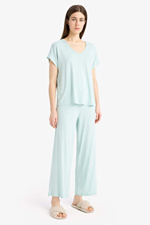 DeFacto Pijama Takımı Viskon Kısa Kollu Üst Esnek Belli Uzun Altı-Fall in Love E0264AX25SPGN1169
