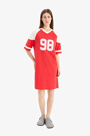 Baskılı V Yaka Kısa Kollu Gecelik-Fall in Love