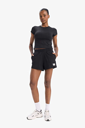 DeFactoFit Slim Fit Dar Kesim Kısa Paça Sporcu Şort U8375AZ25SPBK81