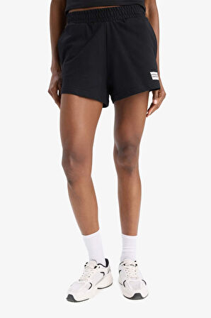 DeFactoFit Slim Fit Dar Kesim Kısa Paça Sporcu Şort U8375AZ25SPBK81