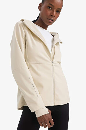 DeFactoFit Su İtici Slim Fit Dar Kesim Kapüşonlu Fermuarlı Softshell Mont