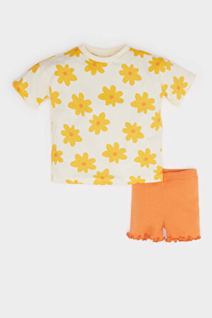 DeFacto Kız Bebek 2'li Takım Desenli Kısa Kollu Tişört Beli Lastikli Şort E8432A525SMER233
