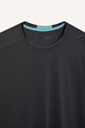 DeFactoFit Standart Fit Bisiklet Yaka Sporcu Kısa Kollu Tişört E2435AX25SMAR58