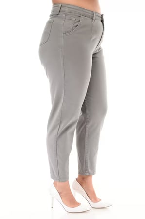 Mom Fit Jean Büyük Beden Yüksek Bel Carrot Kesim Dar Paça Pileli Esnek Kot Pantolon C600