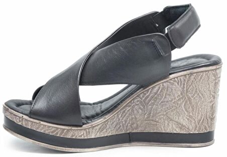 VENÜS 2015713Y DOLGU TOPUK DERİ GENÇ KADIN SANDALET