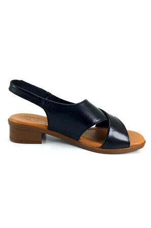 Venüs 24026025Y Kadın Deri Sandalet
