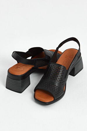 VENÜS 2311503Y KARE TOPUK BASKILI DERİ KADIN SANDALET