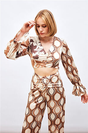 Büzgü Detaylı Desenli Bluz