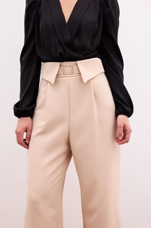 Bel Detaylı Geniş Paça Pantolon 