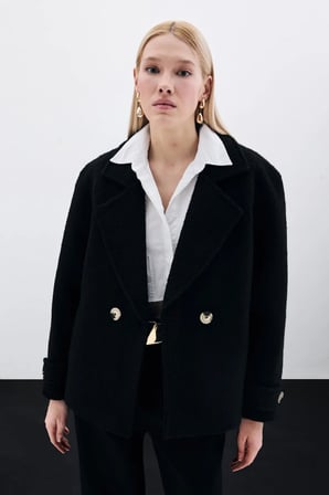 Sateen Buklet Kısa Kaban - Siyah