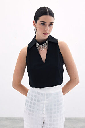 Sateen Taş Aksesuar Detaylı Kolsuz Bluz 1726-1007