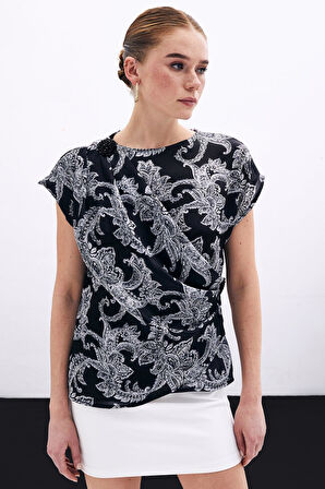 Sateen Desenli Aksesuarlı Detaylı Kadın Bluz 1729-1001