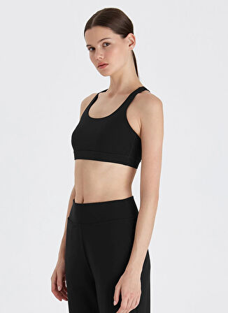 Boboist Kare Yaka Düz Siyah Kadın T-Shirt BB23W201W001