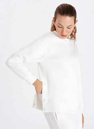 Boboist Yuvarlak Yaka Düz Ekru Kadın Sweatshırt BB56W207W011