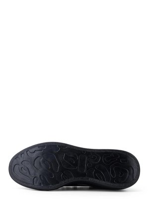 Tamer Tanca Erkek Vegan Siyah Sneakers & Spor Ayakkabı 804 642 ERK AYK SK22/23 SIYAH