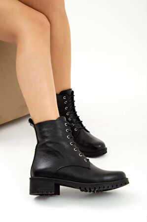 Tamer Tanca Kadın Hakiki Deri Siyah Floter Casual Bot 33 TNC1996 BN BOT SK22/23 SIYAH FLOTER