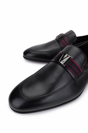 VALENTINO Erkek Hakiki Deri Siyah Loafer Ayakkabı 667 20090 ERK AYK Y23 BLACK