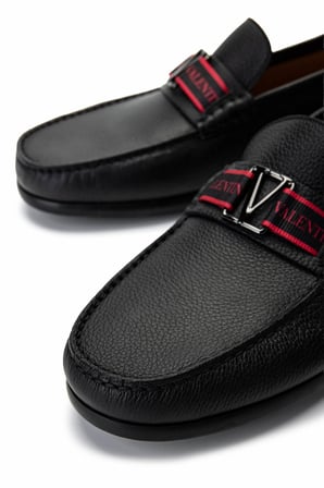 VALENTINO Erkek Hakiki Deri Siyah Loafer Ayakkabı 667 2088 ERK AYK Y23 BLACK