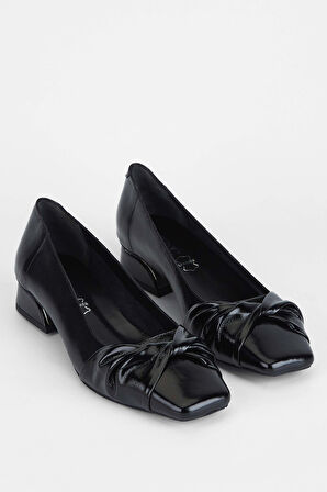 Tamer Tanca Kadın Hakiki Deri Siyah Rugan Topuklu Ayakkabı 923 780 BN AYK SK23/24 SIYAH KRSK RGN