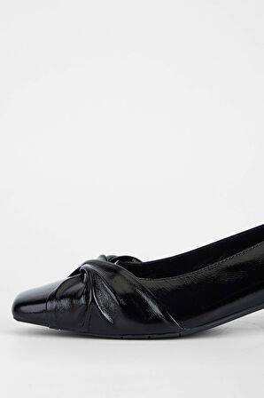 Tamer Tanca Kadın Hakiki Deri Siyah Rugan Topuklu Ayakkabı 923 780 BN AYK SK23/24 SIYAH KRSK RGN