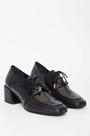 Tamer Tanca Kadın Hakiki Deri Siyah Rugan Topuklu Ayakkabı 33 7461 BN AYK SK23/24 SIYAH KRSK RGN